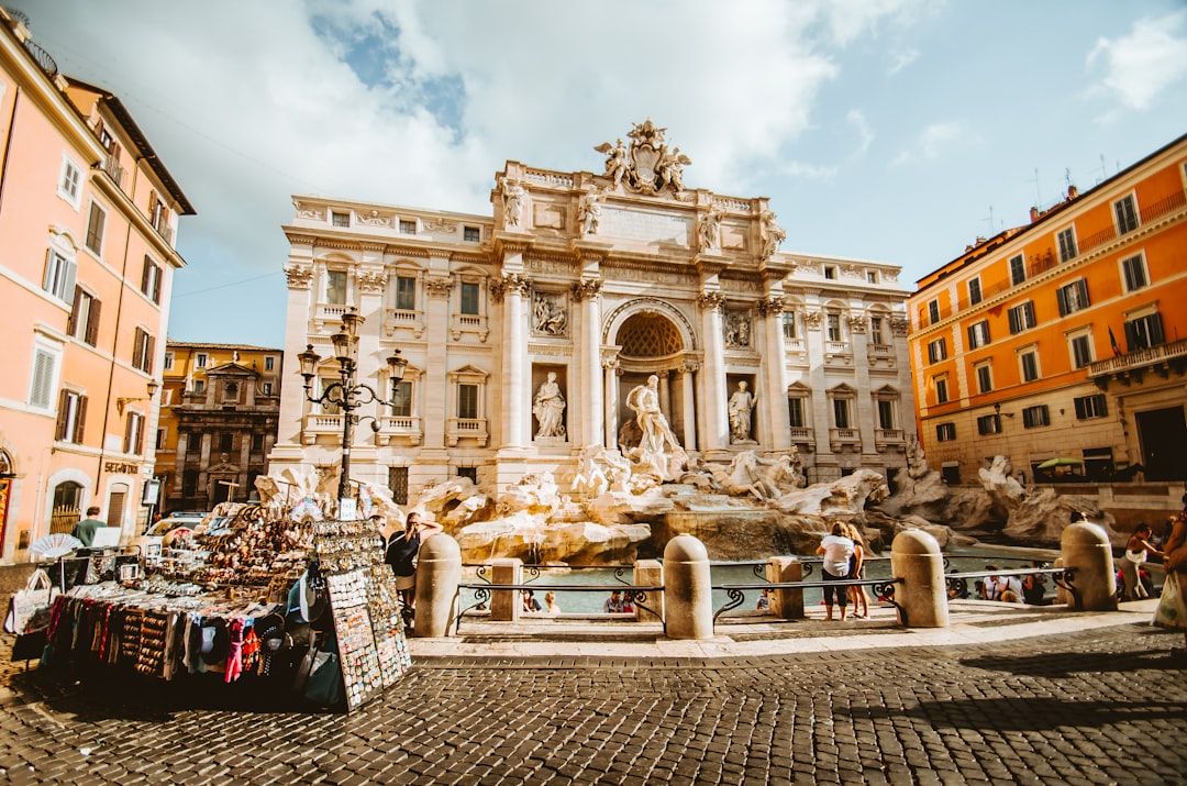 Water: use the nasoni in Rome